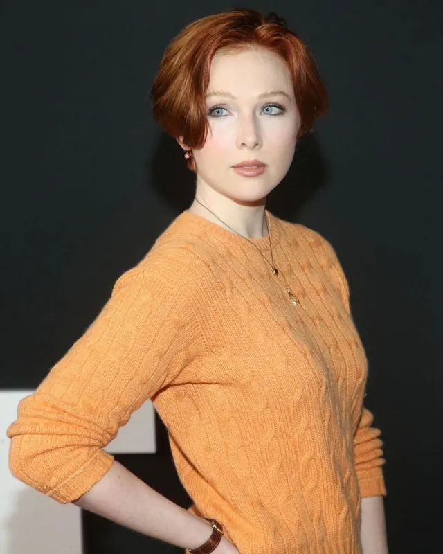 Molly Quinn | (x3)