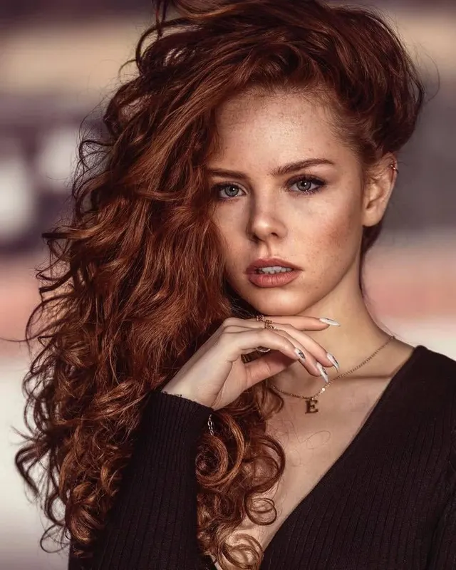 Erika Postnikova | (x3)