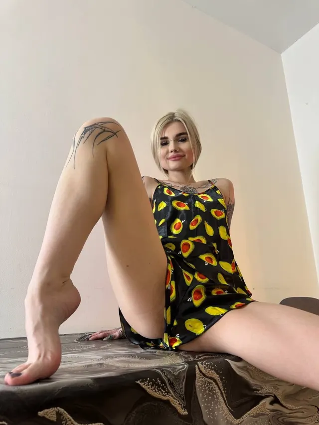 Cute at first glance, slut in bed