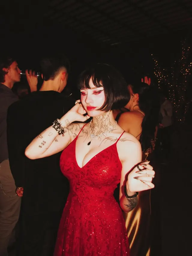 When I'm Public vs in Reddit