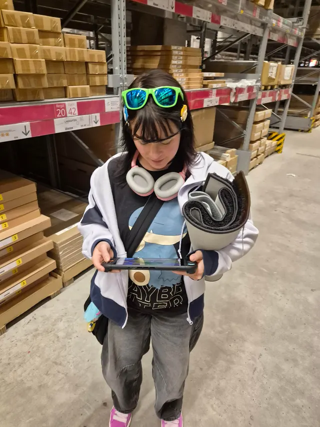 In public vs at home playing On my Switch 2 [F]