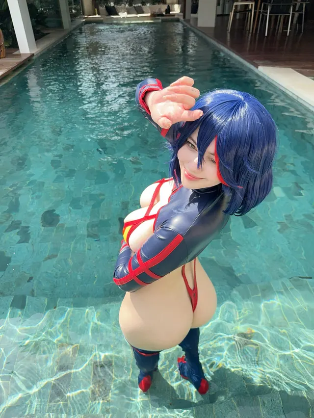 Ryuko Matoi from Kill la Kill cosplay by Alina Becker