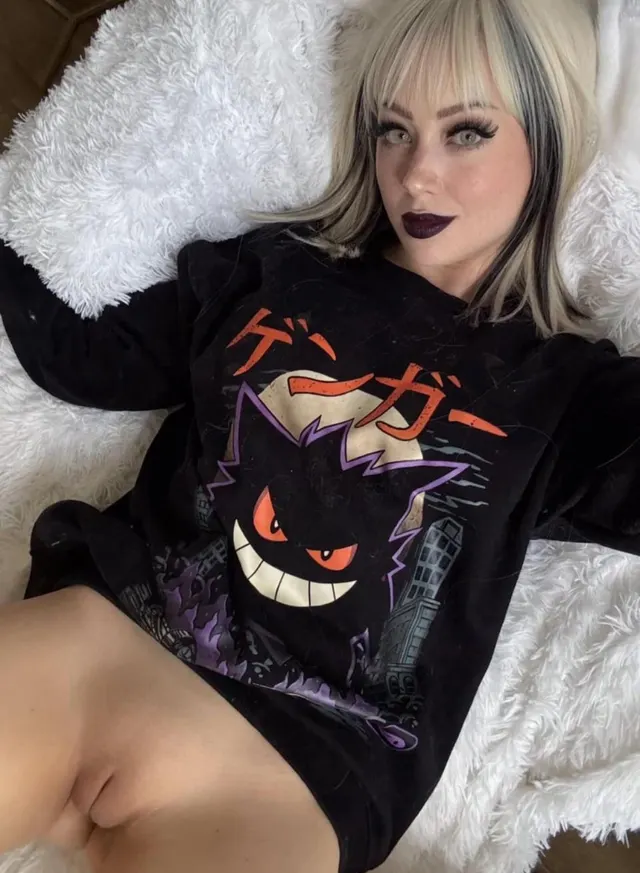 You'll probably have a lot of black lipstick around the base of your cock after you ask me to be your girlfriend