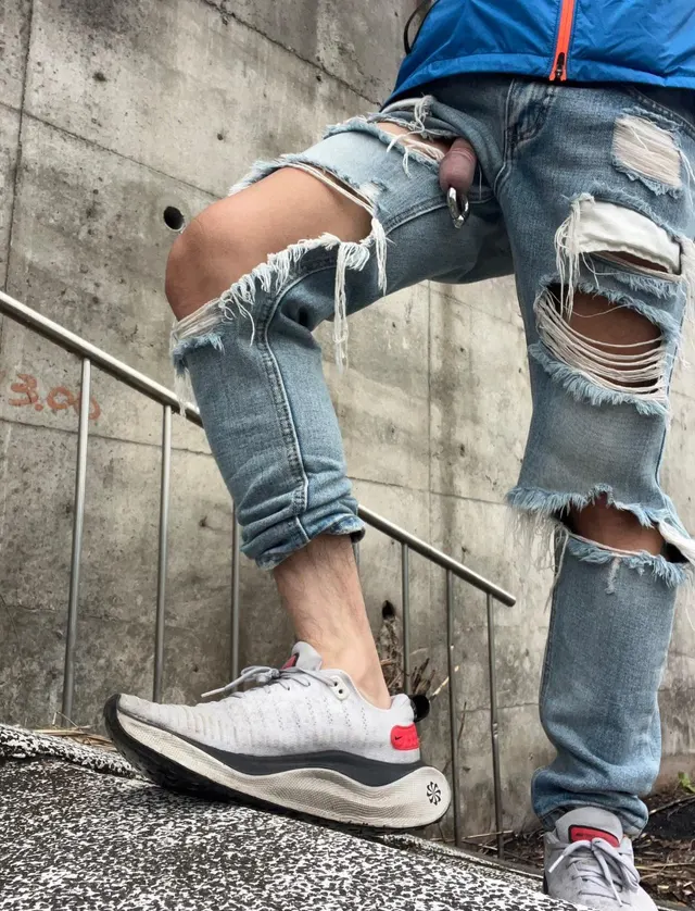 19yo 00g back to school!