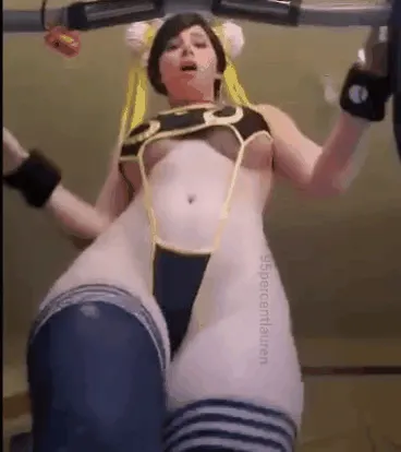 Chun-Li getting her cardio in, by me (95PercentLauren)