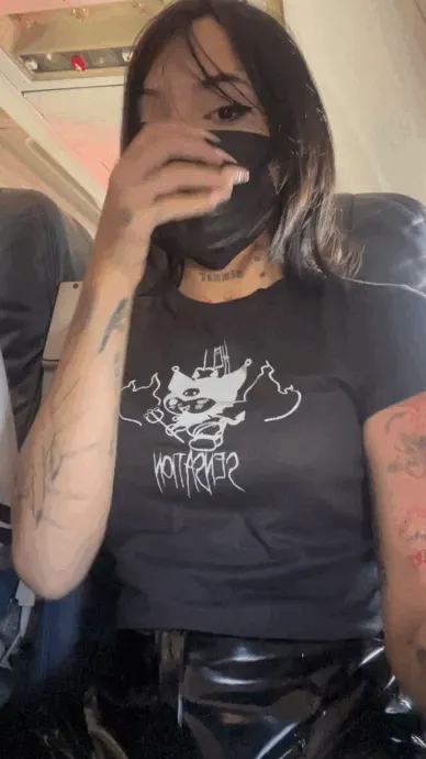 i sincerely love this gif