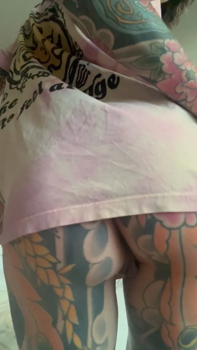 showing everyone my ass tatts