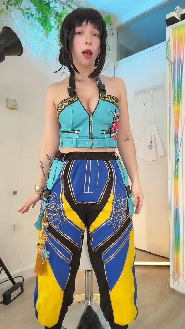 Zoey from Kpop Demon Hunters by me